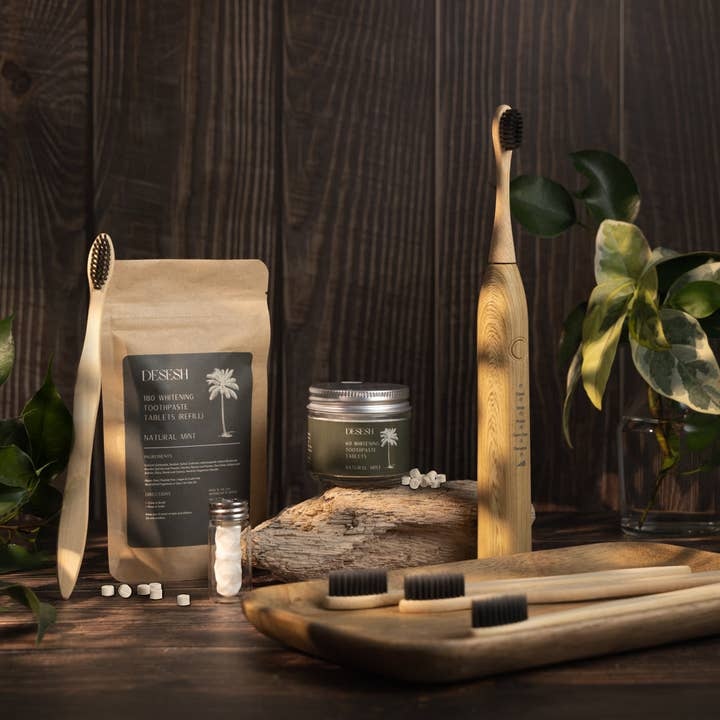 60 fluoride-free, whitening mint toothpaste tablets for eco-friendly oral care